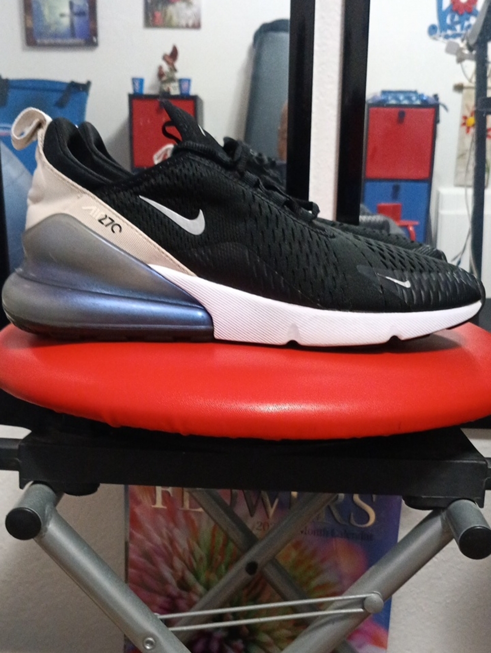 Nike Unisex Black/White/Gray Air Max 270 Athletic Shoes